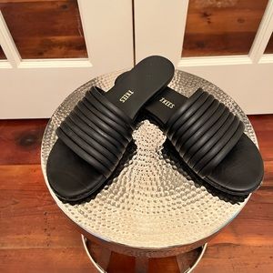 Tkees Car Black Sandal